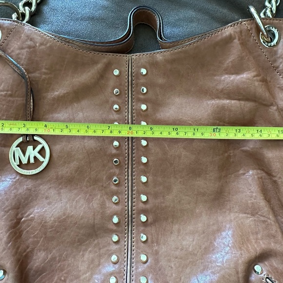 Michael Kors Uptown Astor Leather Gold Studded Purse - Picture 4 of 9